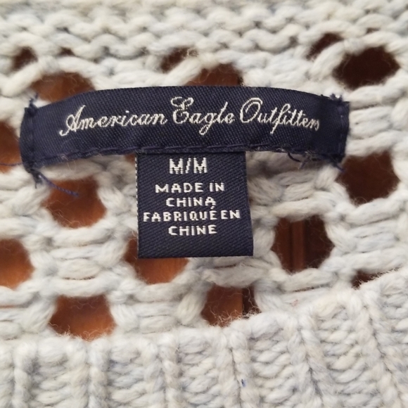 American Eagle sweater - Picture 2 of 4